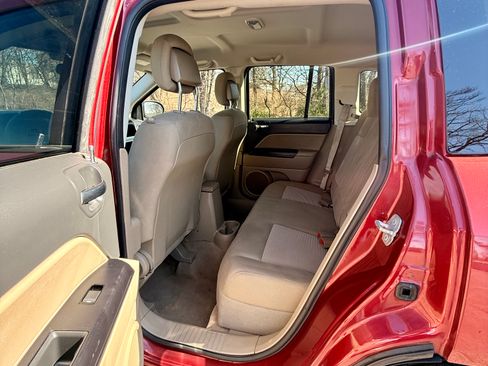 Used 2014 Jeep Compass Sport w/ Power Value Group image 5