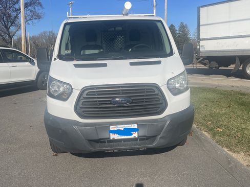 Used 2015 Ford Transit 250 130 Low Roof image 2