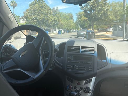 Used 2012 Chevrolet Sonic LS FWD image 5