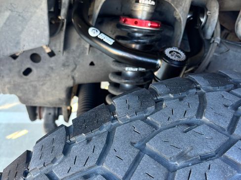 Used 2017 Ford F150 Lariat image 11