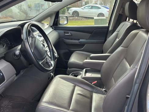 Used 2013 Honda Odyssey Touring Elite image 15
