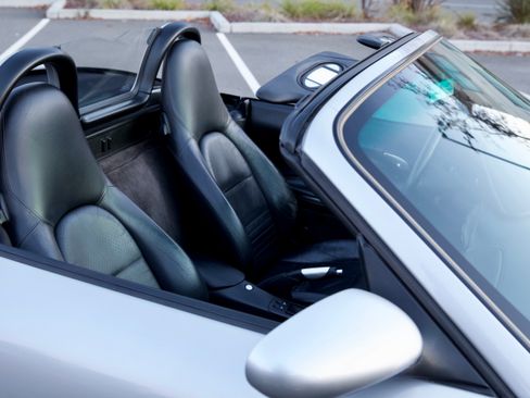 Used 2000 Porsche Boxster S image 11