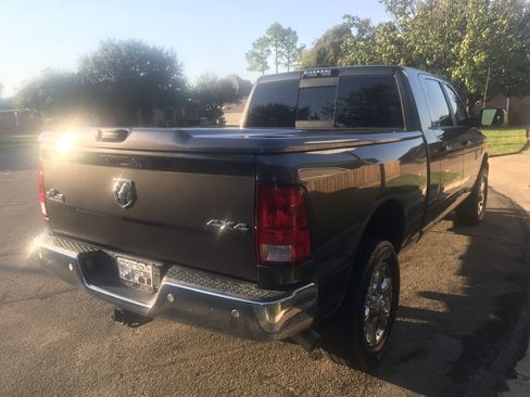 Used 2018 RAM 2500 Big Horn image 2