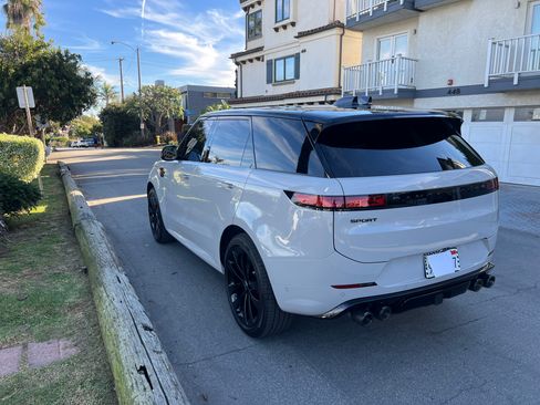 Used 2025 Land Rover Range Rover Sport Dynamic SE image 17