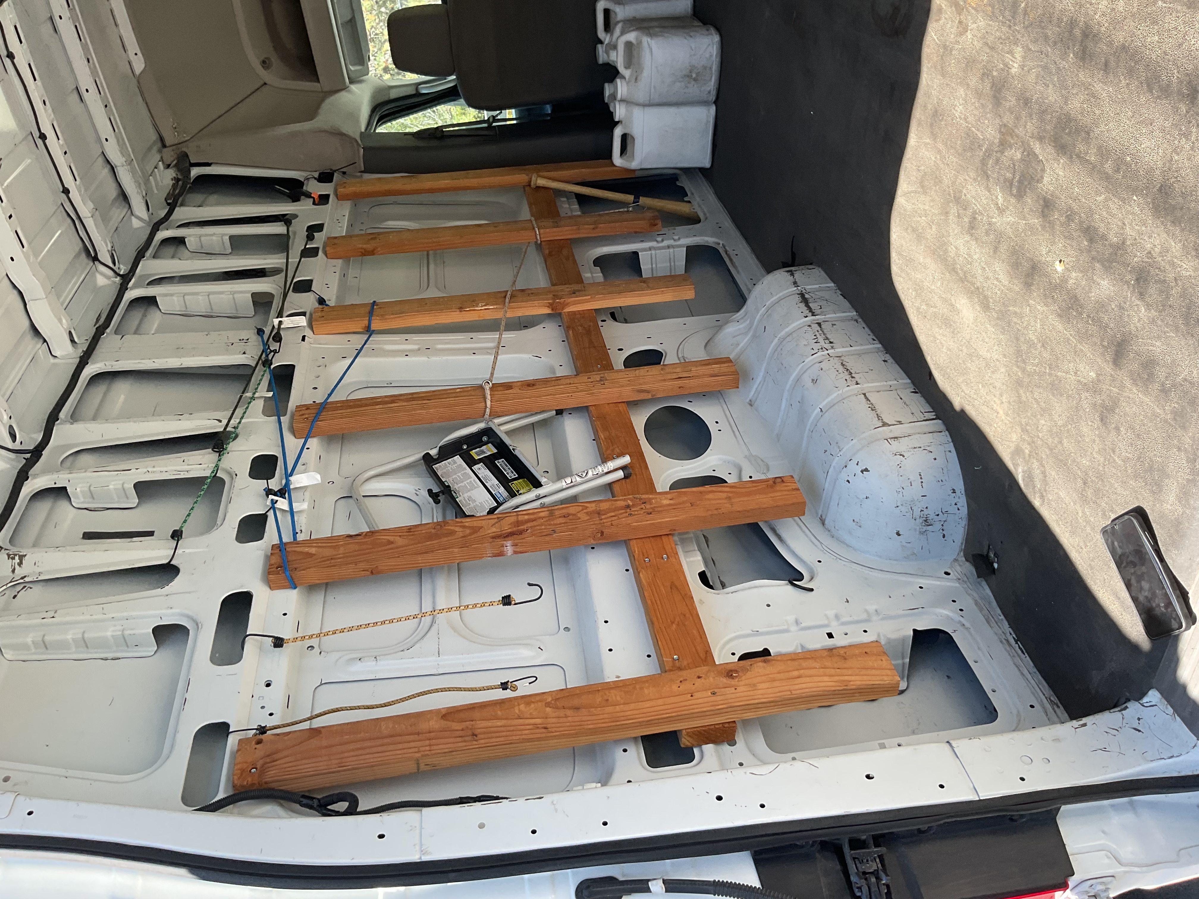 Used 2012 Nissan NV 2500 S w/ Side Curtain Airbag Pkg RWD image 14