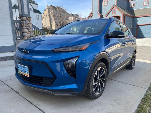 Used 2023 Chevrolet Bolt EUV Premier w/ Sun & Sound Package image 1