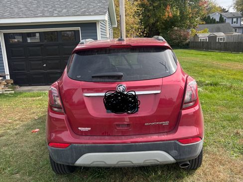 Used 2020 Buick Encore Essence w/ Experience Buick Package AWD/4WD image 4