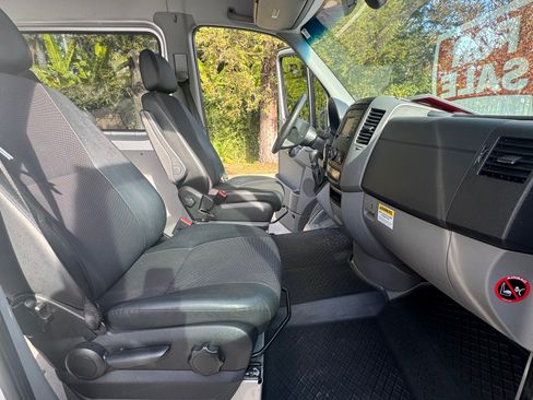 Used 2016 Mercedes-Benz Sprinter 3500 image 5