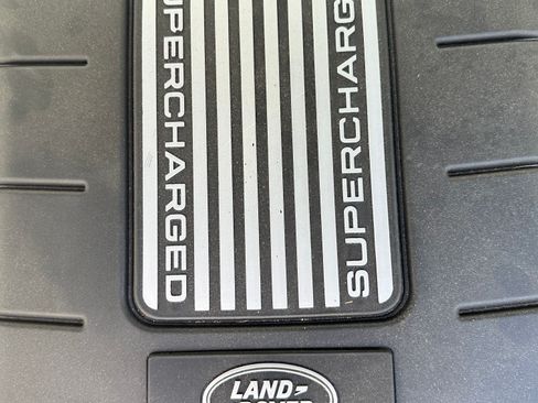 Used 2020 Land Rover Discovery HSE Luxury image 29