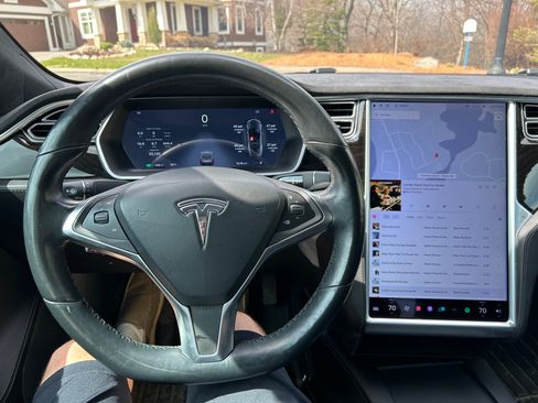 Used 2016 Tesla Model S 90D AWD/4WD image 9