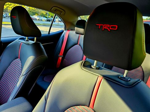 Used 2024 Toyota Camry image 19