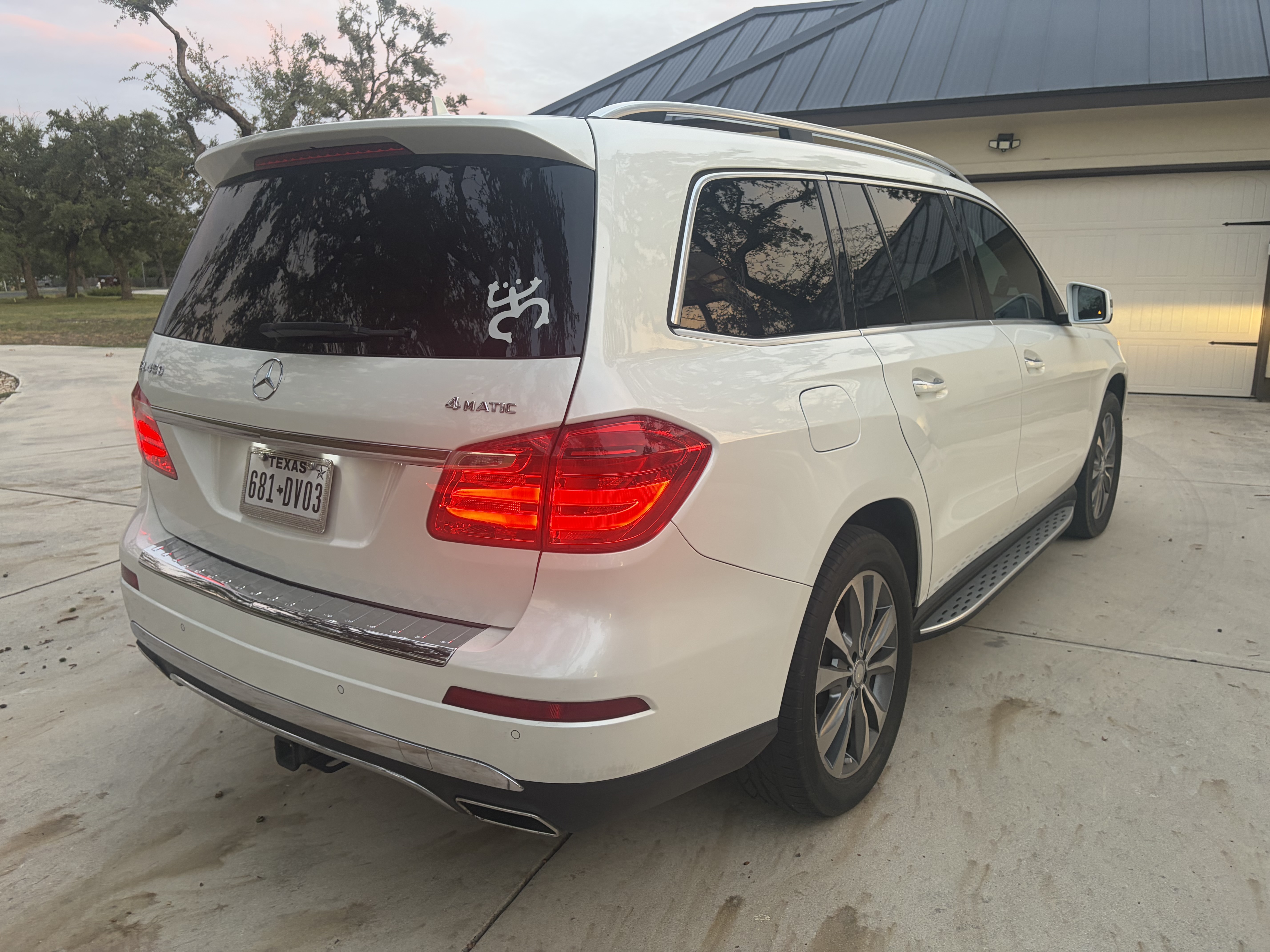 Used 2015 Mercedes-Benz GL 450 4MATIC image 11