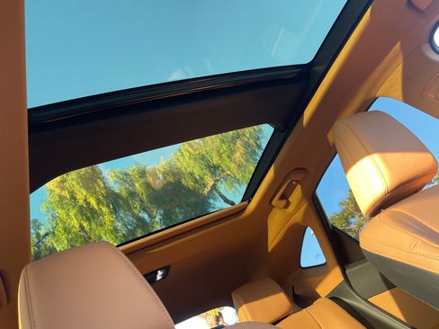 Used 2025 Lexus NX 300h AWD w/ Luxury Package image 14