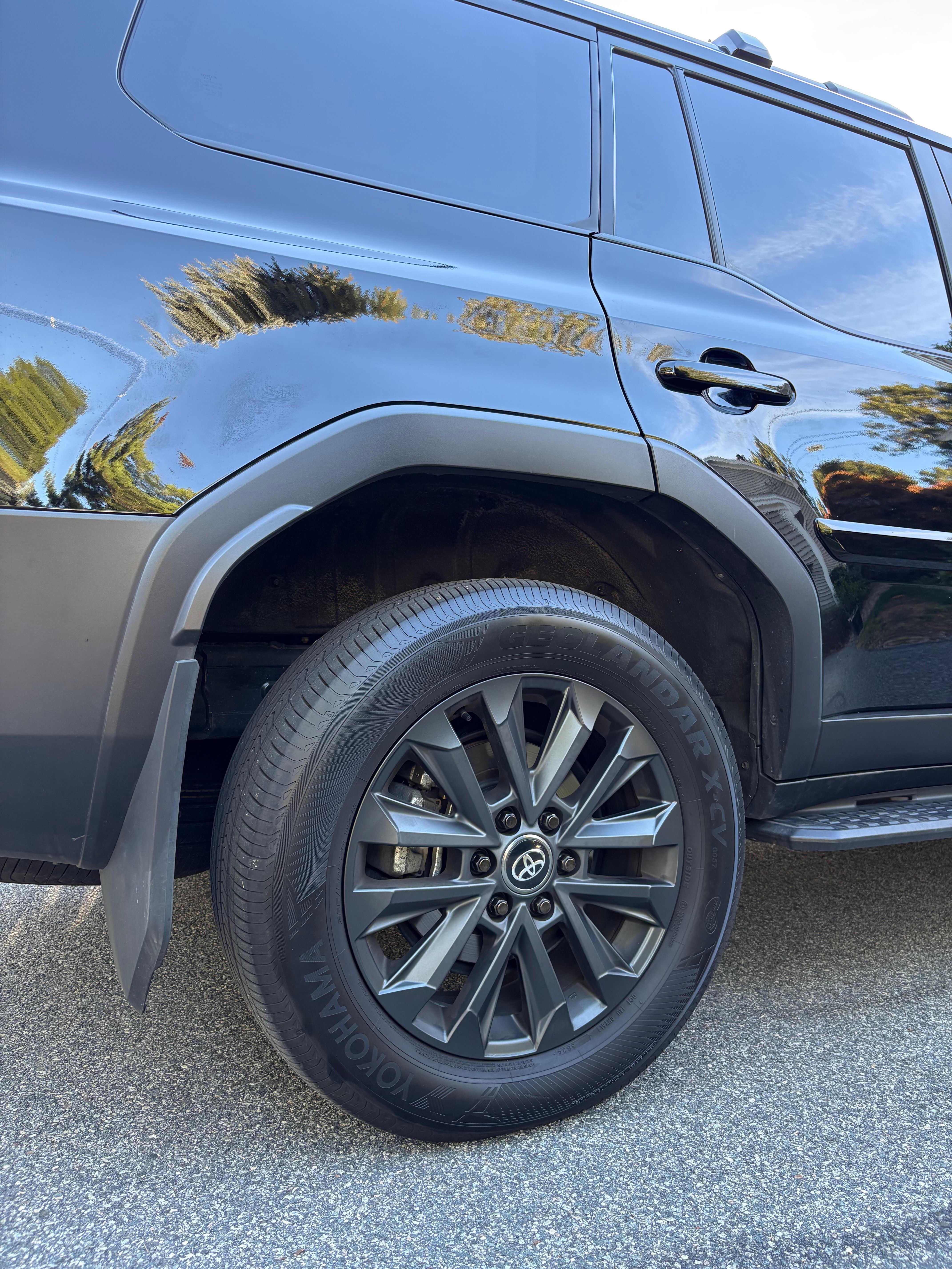 Used 2025 Toyota Land Cruiser w/ Premium Package AWD/4WD image 12
