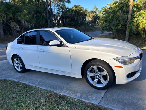 Used 2014 BMW 328i xDrive 328i xDrive Sedan 4D image 1