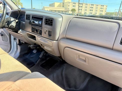 Used 2000 Ford F350 Long Bed image 17