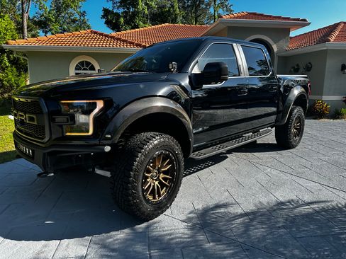 Used 2018 Ford F150 Raptor w/ Equipment Group 802A Luxury AWD/4WD image 13