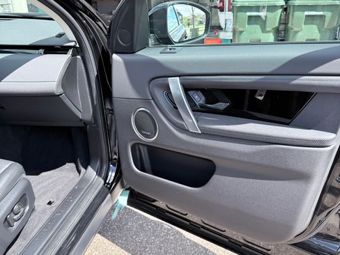 Used 2024 Land Rover Discovery Sport S AWD/4WD image 4