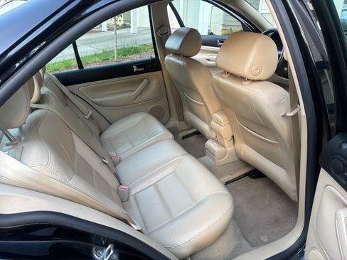 Used 2002 Volkswagen Jetta GLS FWD image 14