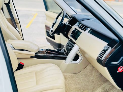 Used 2017 Land Rover Range Rover HSE AWD/4WD image 12