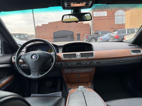 Used 2007 BMW 750i 750i Sedan 4D image 9