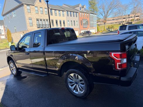 Used 2018 Ford F150 XL w/ Equipment Group 101A Mid image 2