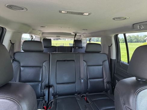 Used 2019 GMC Yukon XL SLT AWD/4WD image 8
