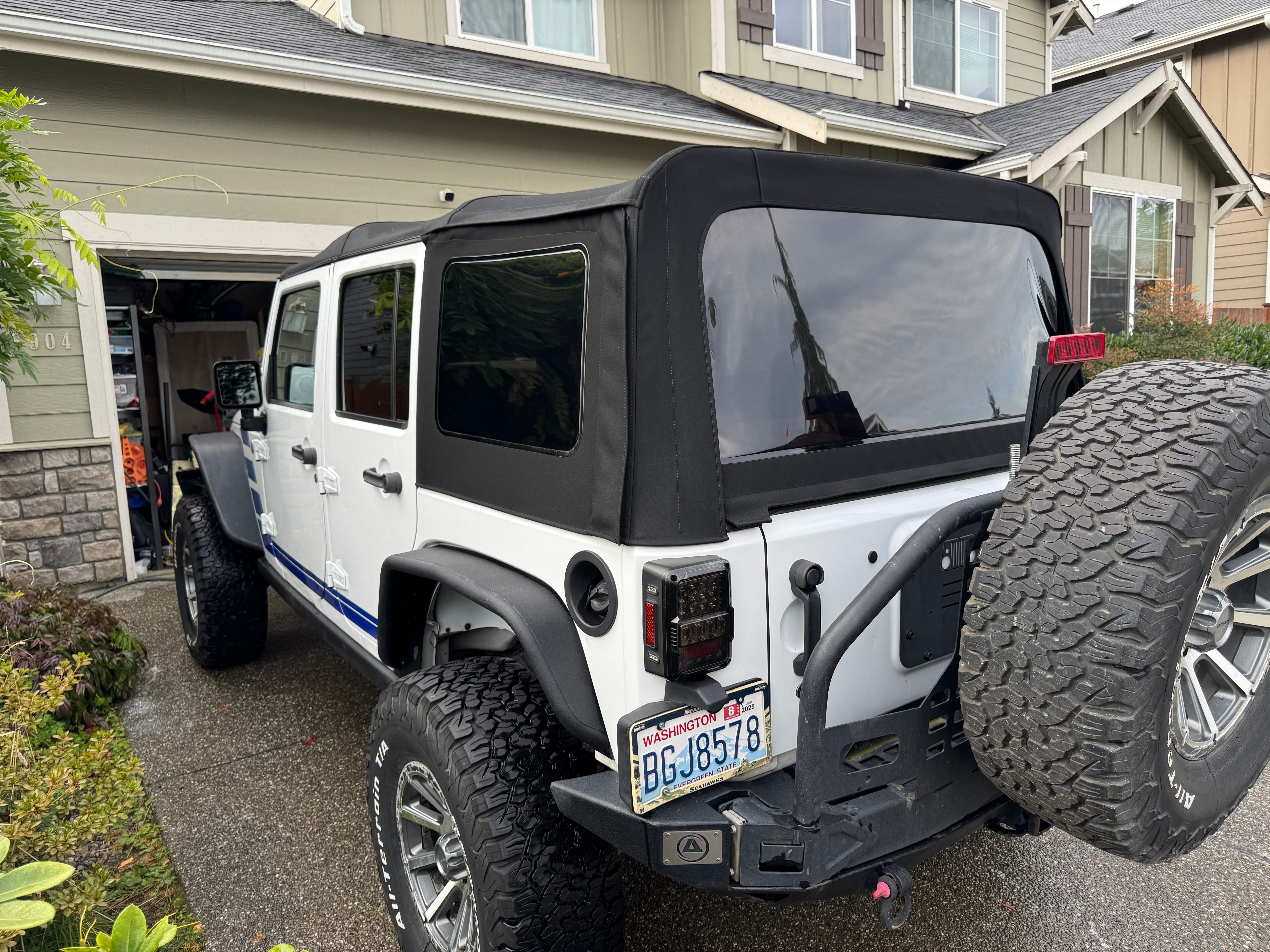 Used 2017 Jeep Wrangler Unlimited Sport w/ Quick Order Package 23S AWD/4WD image 5