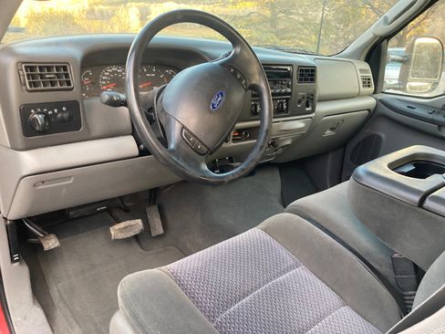 Used 2003 Ford F250 XLT image 6