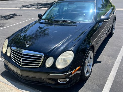 Used 2009 Mercedes-Benz E 350 Sedan image 1