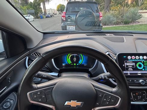 Used 2017 Chevrolet Volt LT image 12