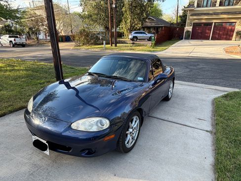 Used 2003 MAZDA MX-5 Miata SE image 1