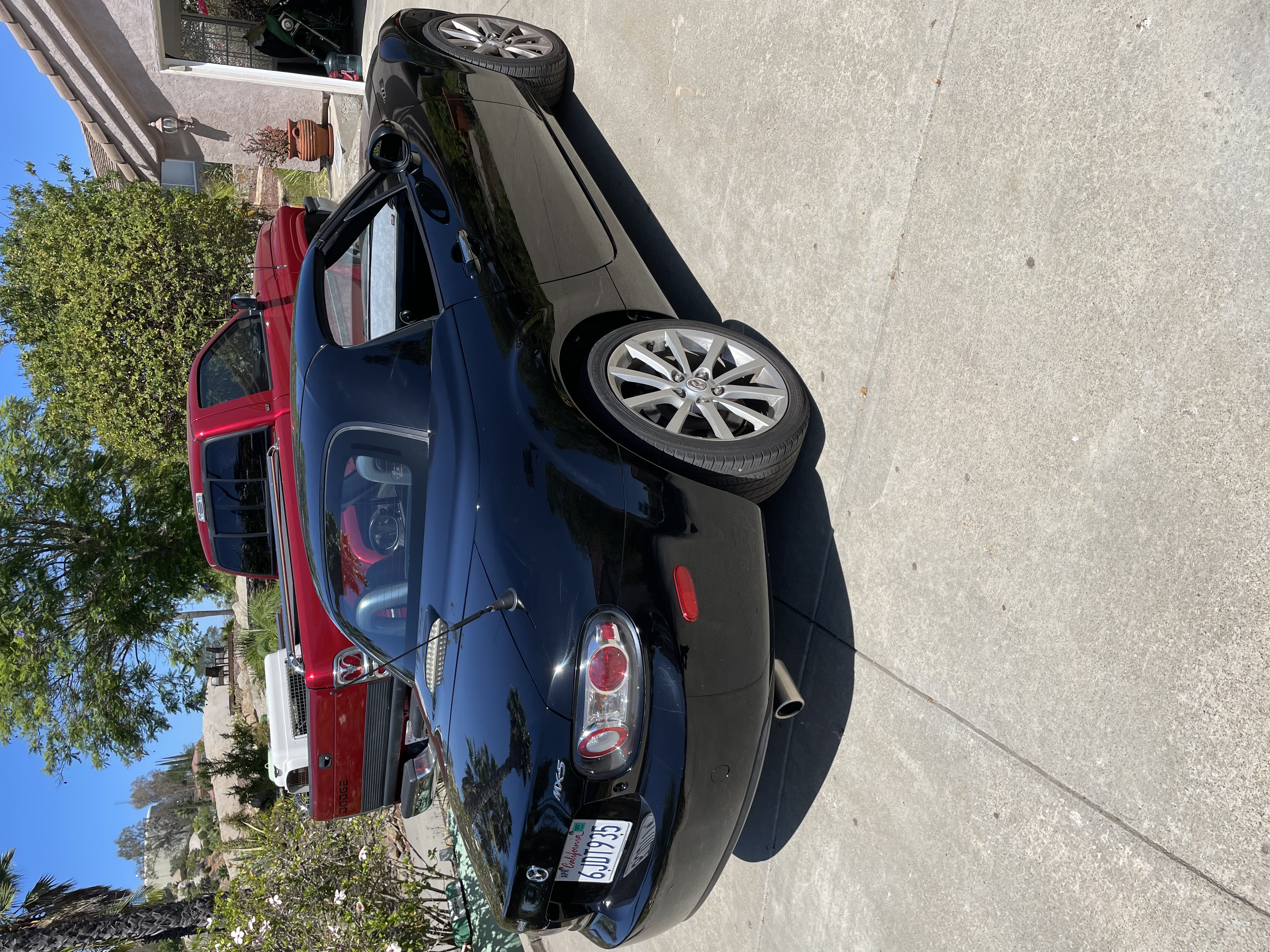 Used 2008 MAZDA MX-5 Miata Grand Touring w/ Premium Pkg RWD image 2
