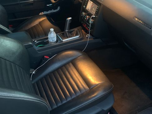 Used 2009 Dodge Challenger R/T image 6