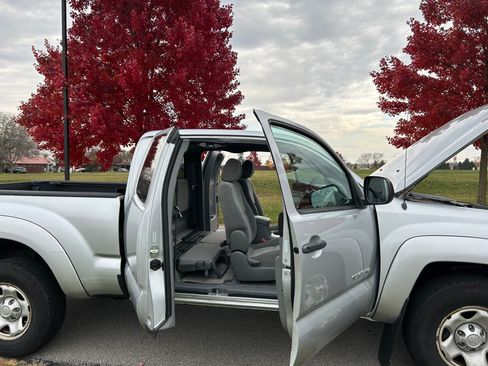 Used 2008 Toyota Tacoma 4x4 Access Cab V6 image 11