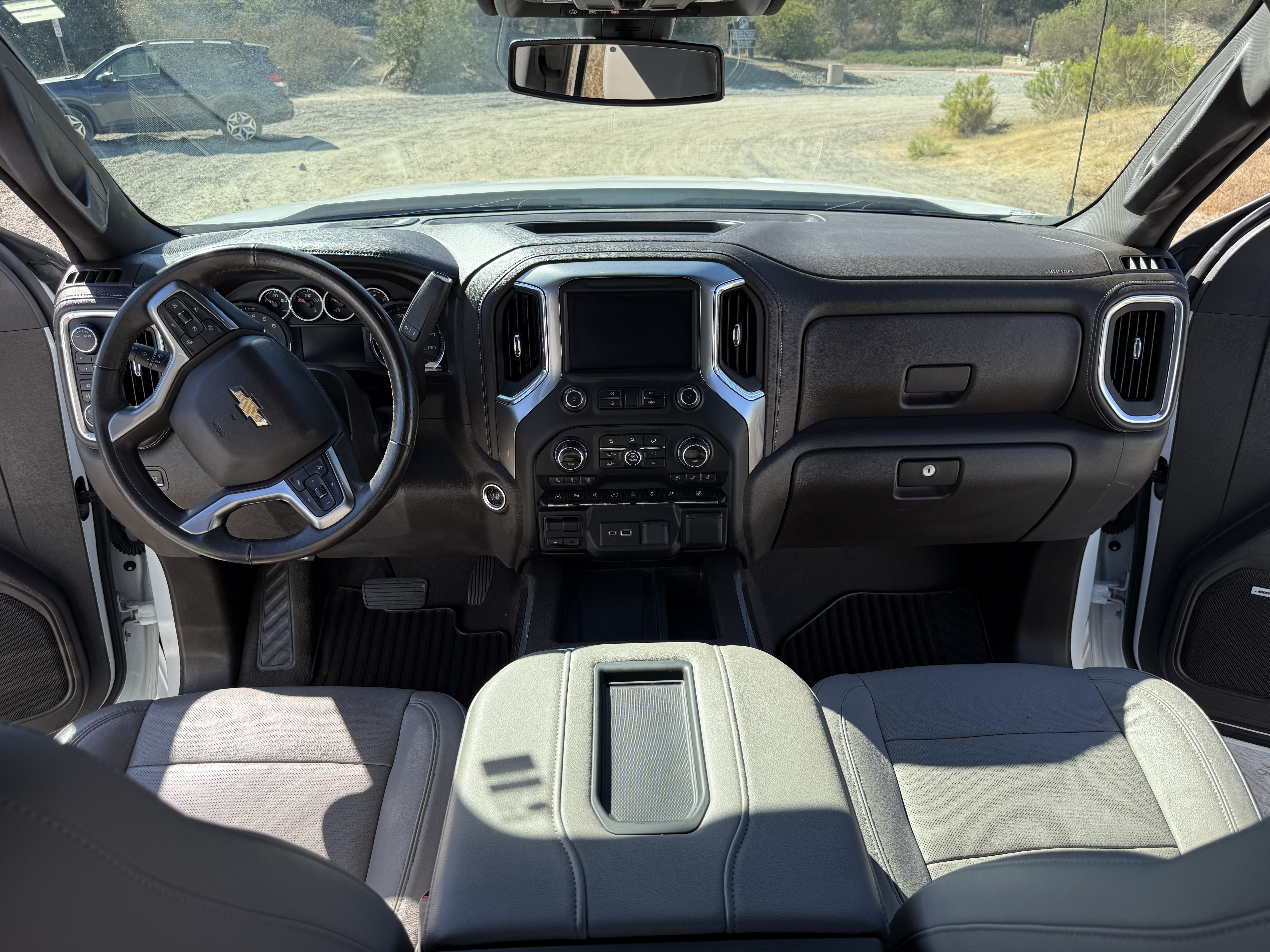 Used 2020 Chevrolet Silverado 1500 LTZ w/ LTZ Plus Package AWD/4WD image 5