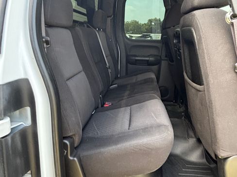 Used 2011 Chevrolet Silverado 3500 LT w/ Interior Plus Package AWD/4WD image 8
