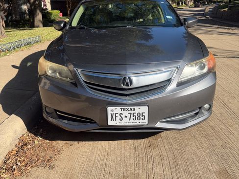Used 2013 Acura ILX Hybrid w/ Technology Package image 2