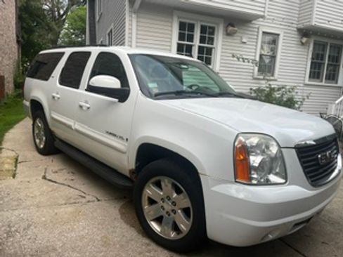 Used 2008 GMC Yukon XL SLT AWD/4WD image 5