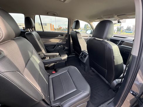 Used 2021 Volkswagen Atlas SE image 10