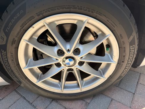 Used 2011 BMW 128i Convertible RWD image 19