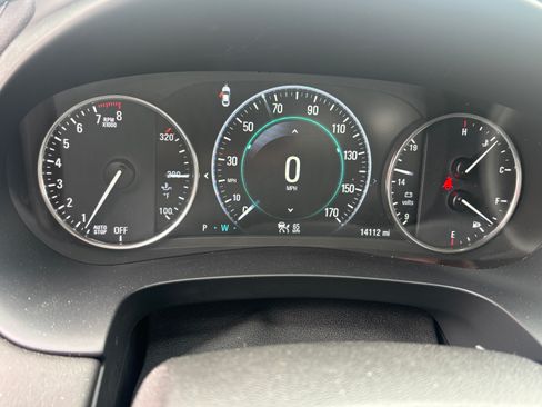 Used 2019 Buick LaCrosse Avenir w/ Driver Confidence Package II image 17