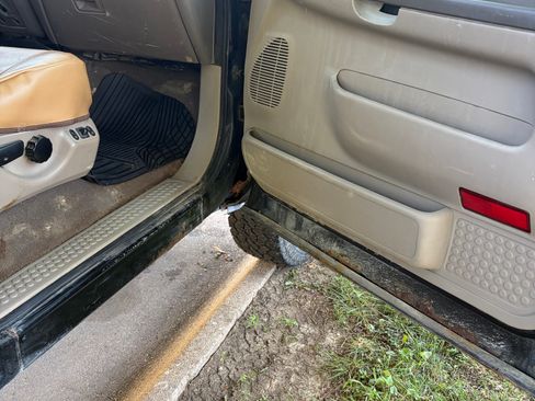 Used 2003 Ford F350 Lariat AWD/4WD image 15