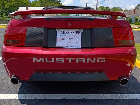 Used 2004 Ford Mustang GT image 10