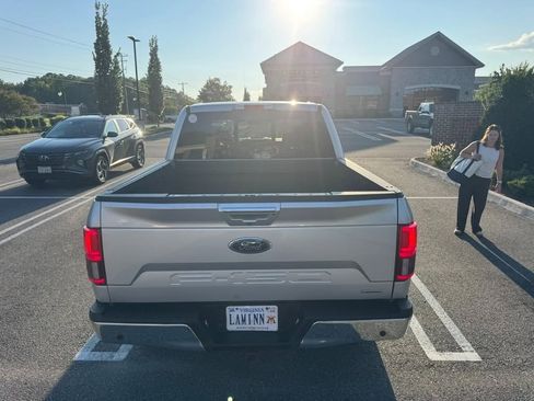 Used 2018 Ford F150 Lariat w/ Equipment Group 502A Luxury AWD/4WD image 4