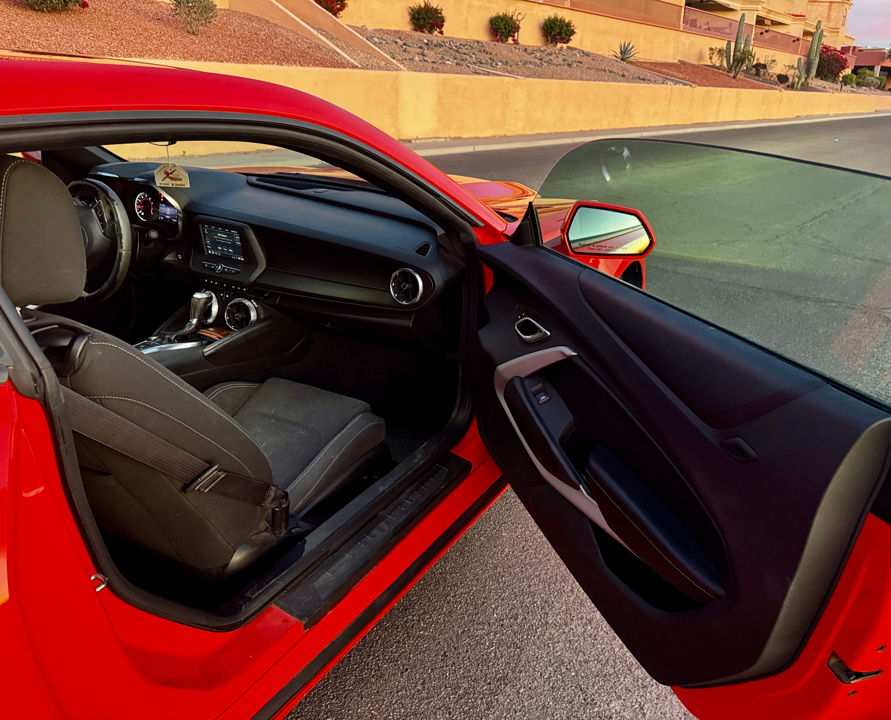 Used 2019 Chevrolet Camaro LT RWD image 5