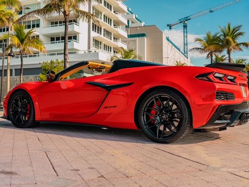 Used 2023 Chevrolet Corvette Z06 w/ Battery Protection Package RWD image 20