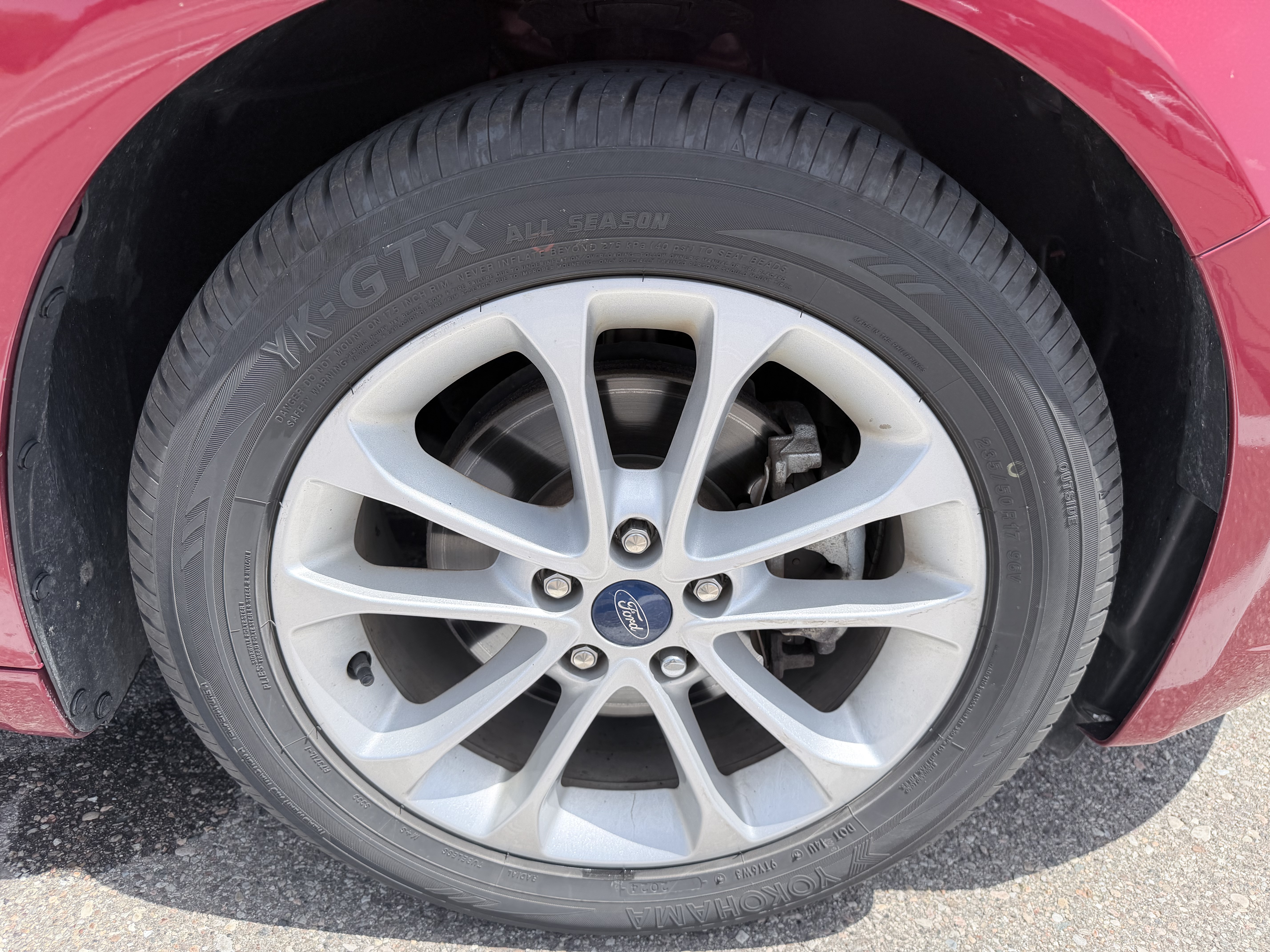 Used 2020 Ford Fusion SE FWD image 15