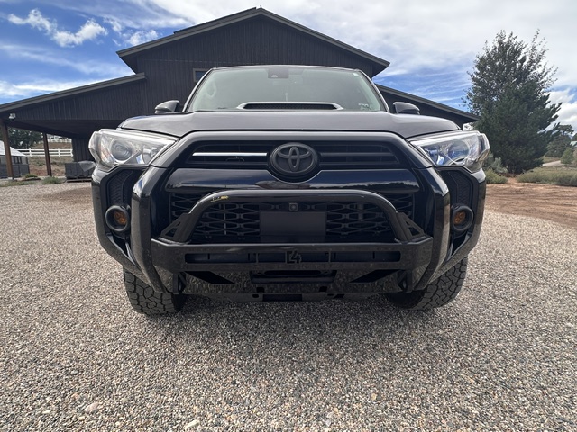 Used 2022 Toyota 4Runner TRD Off-Road Premium AWD/4WD image 6