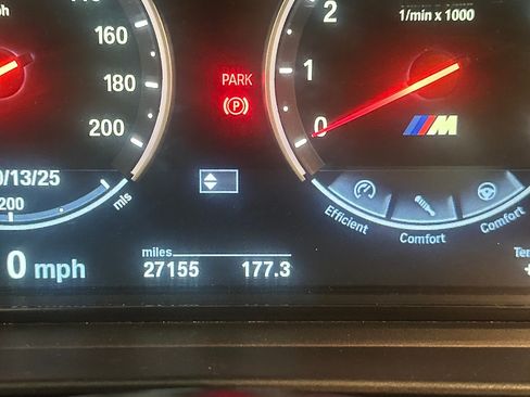 Used 2013 BMW M5 RWD image 17